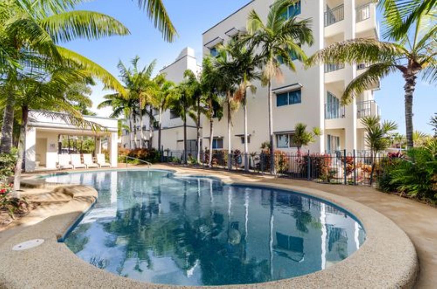 טאונסביל Madison Ocean Breeze Apartments מראה חיצוני תמונה